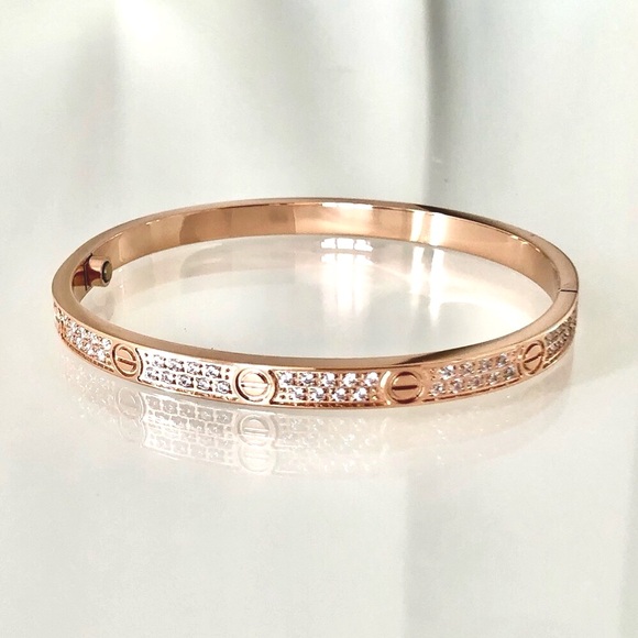Rose Gold Pavé Screw Bracelet Small model - Picture 9 of 9